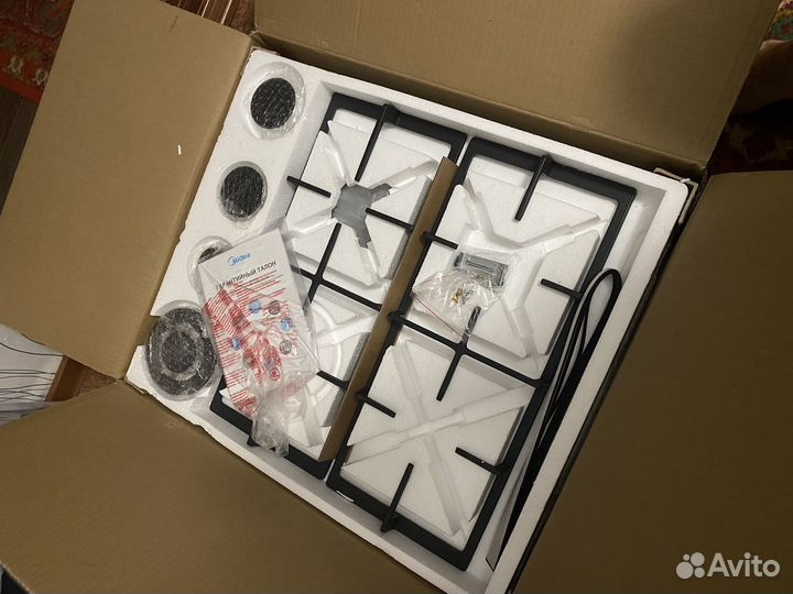 Газовая варочная панель Midea MG685TGB