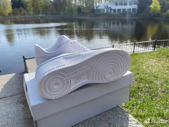 Кроссовки Nike Air Force 1