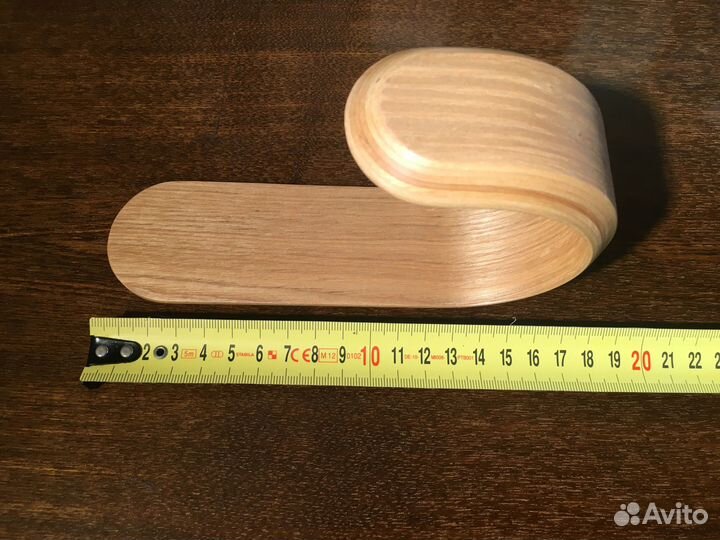 Дизайнерские деревянные крючки Normann Copenhagen