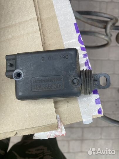 Активатор замка двери renault