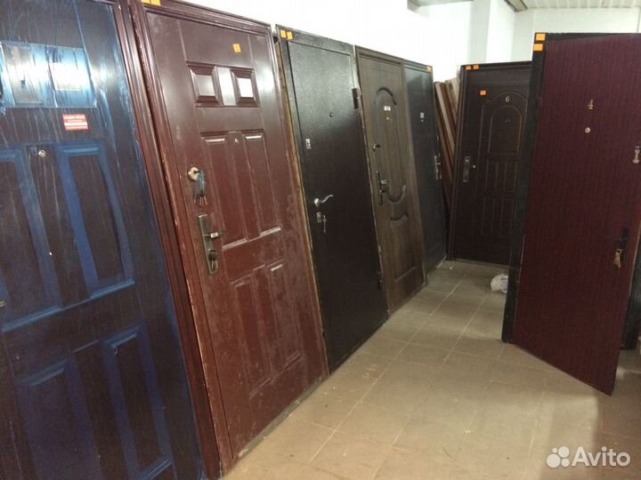 Двери Б/У (много)