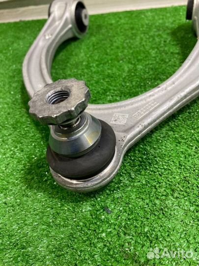 Рычаг подвески передний правый Mercedes-Benz E 213