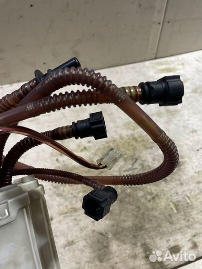 Насос топливный левый Audi A8 4E2 BPK 2005-2007