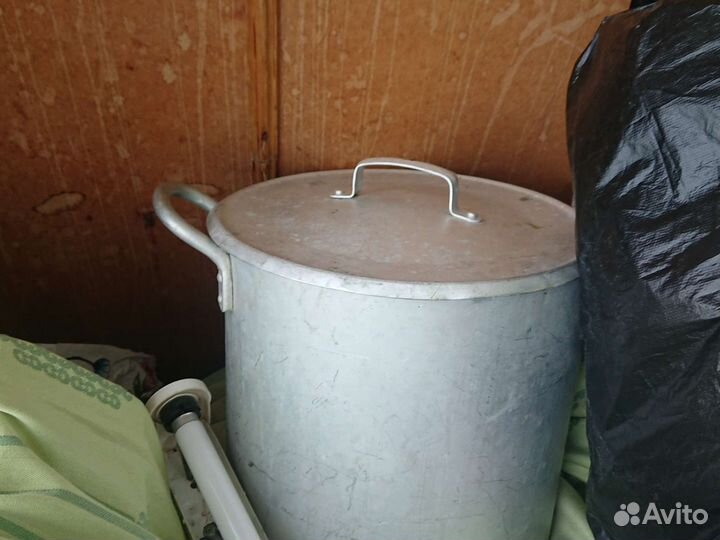 Кастрюля алюминиевая