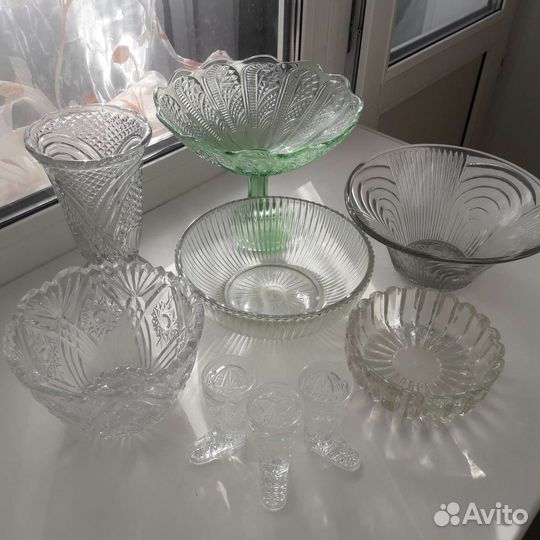 Набор столовой посуды(предметы сервиза).GDR. Вазы