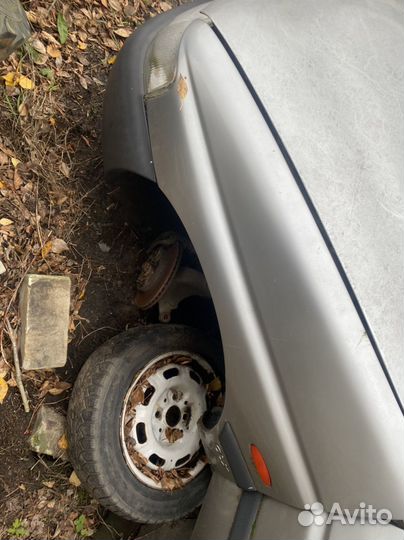 Крыло ford escort