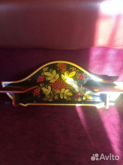 Вешалка для полотенец в кухне. В рабочем состоянии