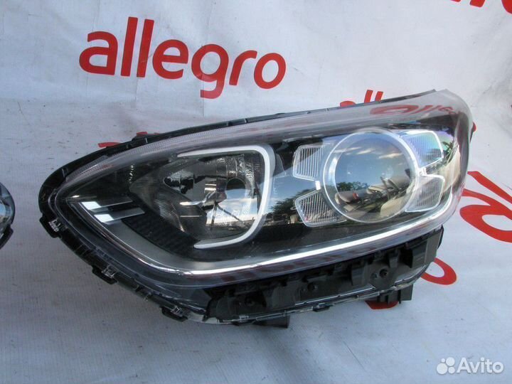 Kia Cerato фара передняя левая 2019-2021