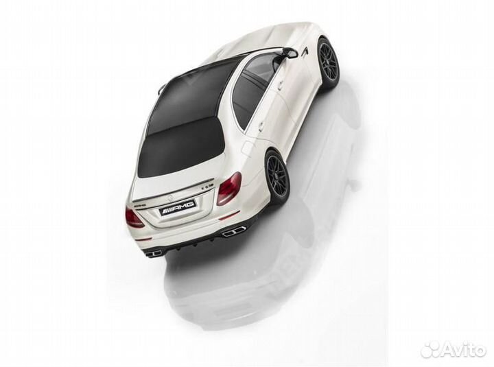 1:18 Mercedes-Benz E63 S AMG (w213) Designo Diaman