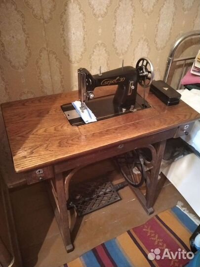 Швейная машина