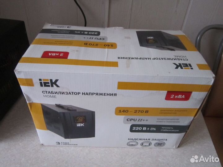 Стабилизатор напряжения IEK 2 ква