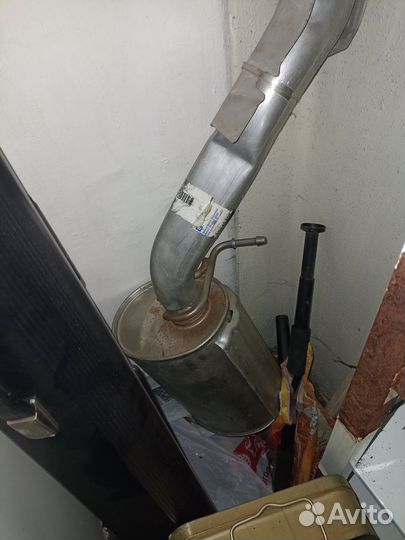 Chevrolet trailblazer1 задн часть глушителя GM нов