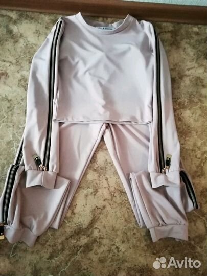 Спортивный костюм