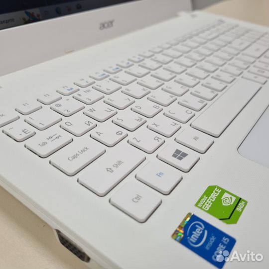 Красивый Acer 15,6