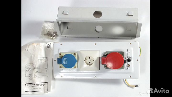 Панель электропитания настенная