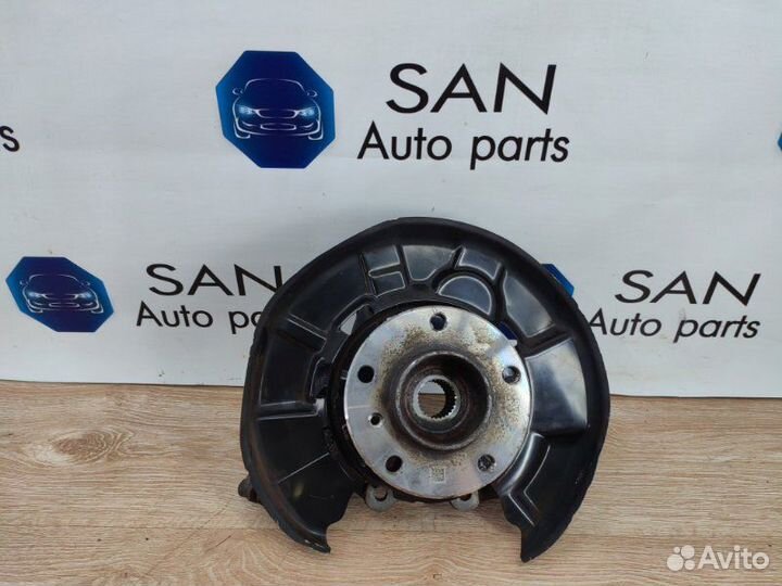 Кулак задний правый Bmw 3 F30 N20B20 2012