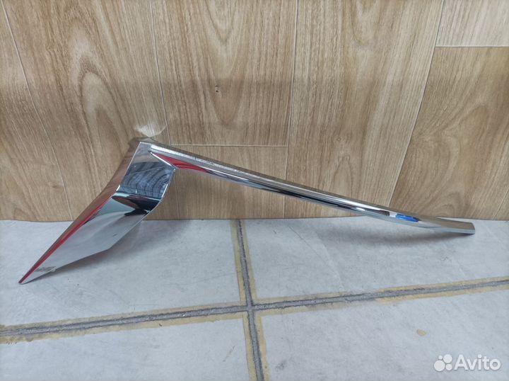 Накладка фары левой Toyota Prado 150 2009