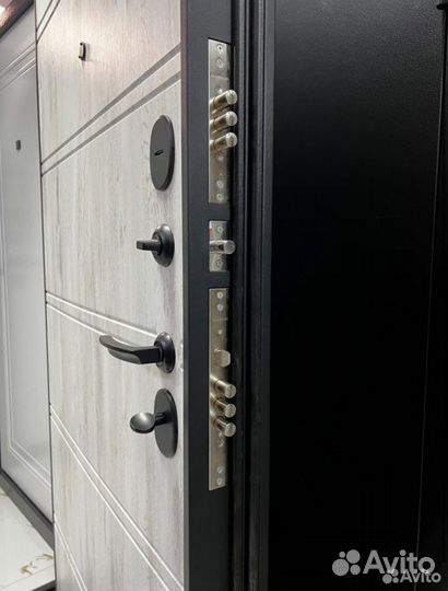 Дверь входная