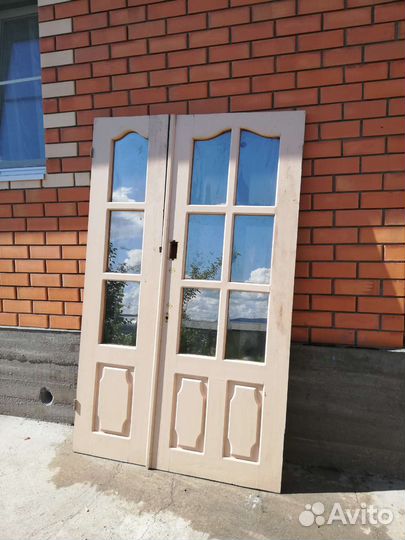 Продам дверь
