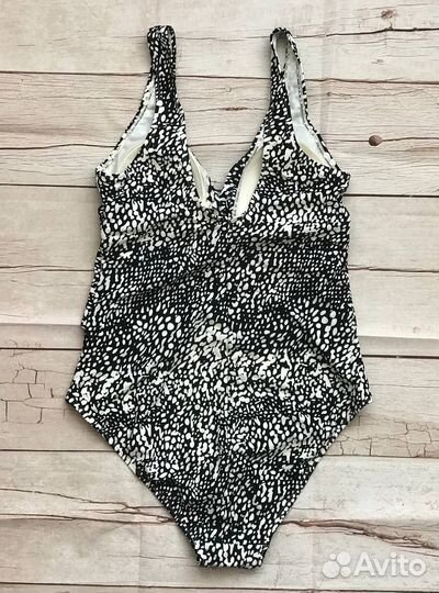 Купальники, низ от купальников