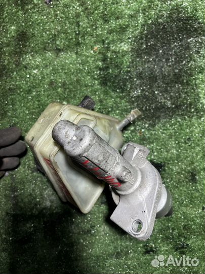 Главный тормозной цилиндр Mercedes W140