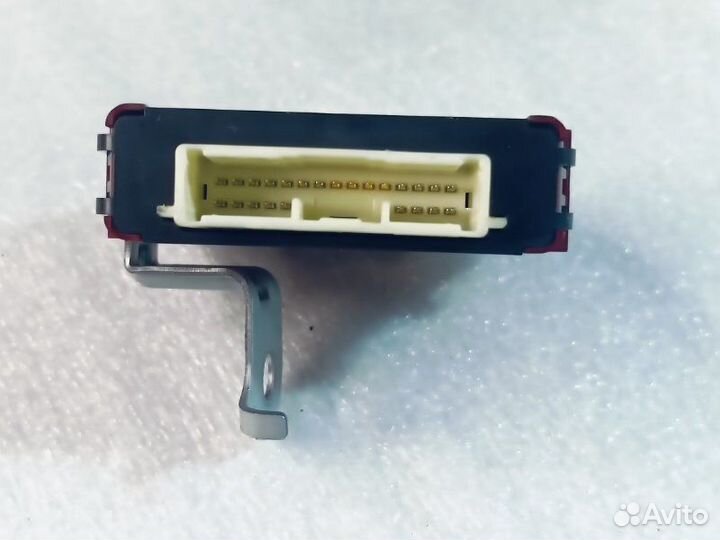 Блок управления корректора фар Toyota Wish ZNE10