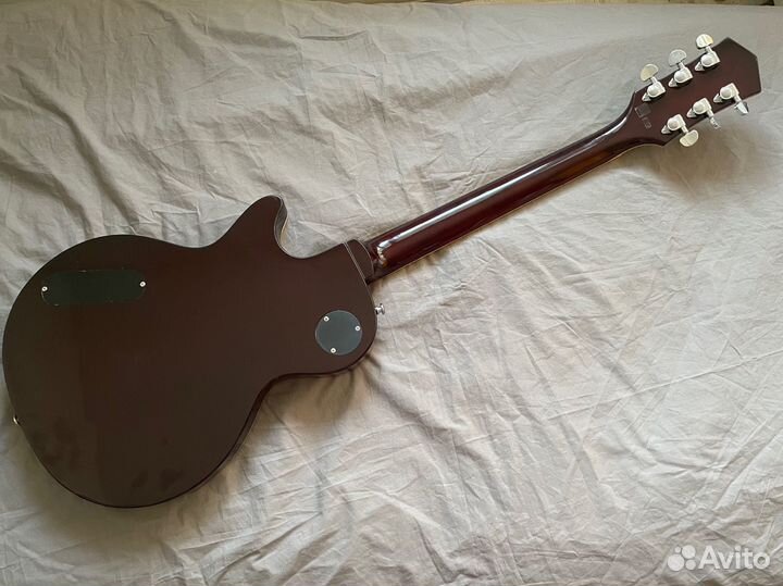 Электрогитара Parkwood Les Paul