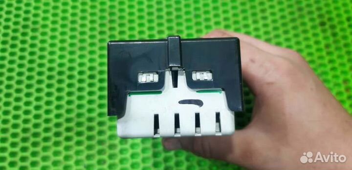 Дисплей информационный Renault Megane 3