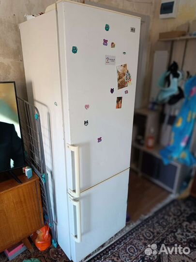 Холодильник бу двухкамерный