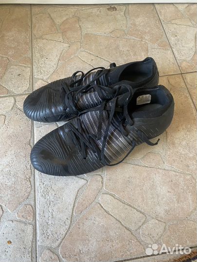 Футбольные бутсы puma