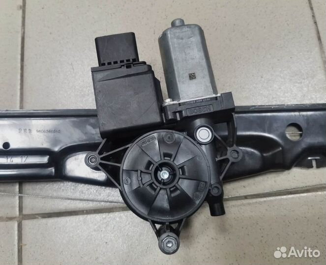 Стеклоподъемник передний левый Peugeot Expert III