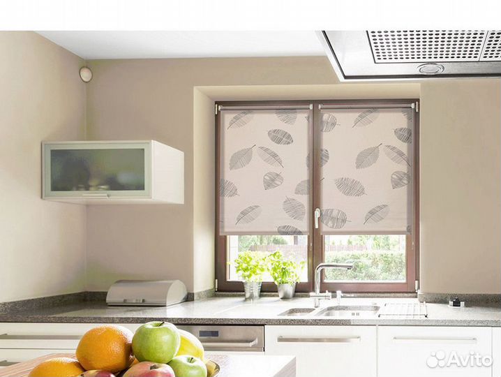 Рулонные шторы на кухню