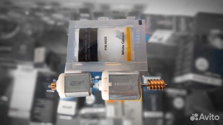 Моторчики дверного замка Land Rover комплект