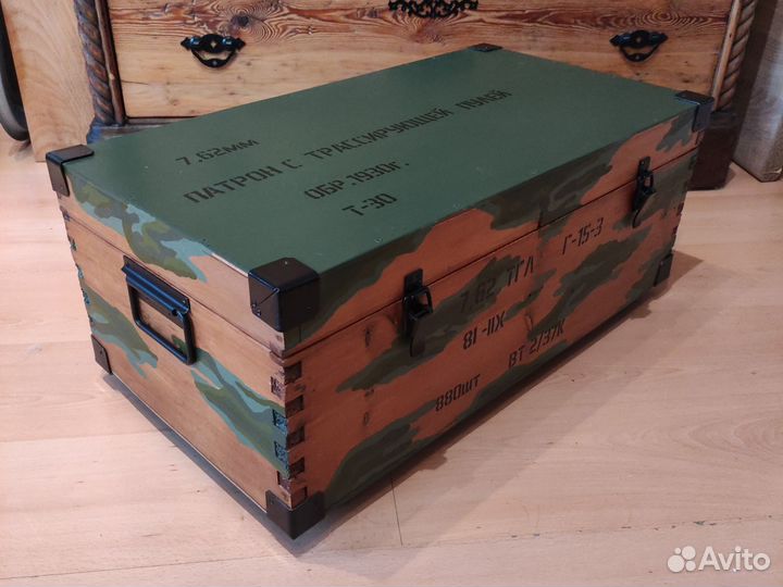 Интерьерный ящик для достойного человека