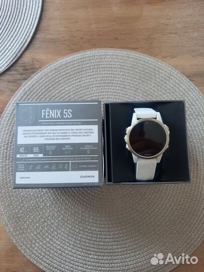 Garmin Fenix 5S Sapphire Champagne