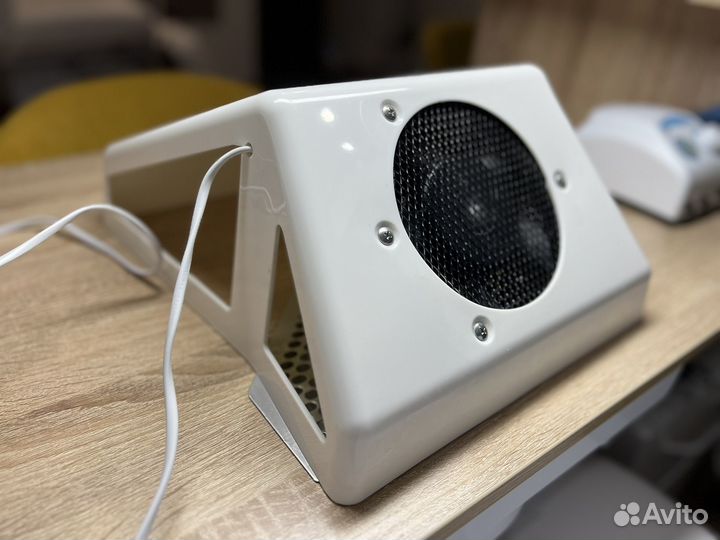 Вытяжка для маникюра напольная