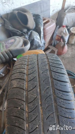 Cooper CS4 Touring Plus 235/60 R17