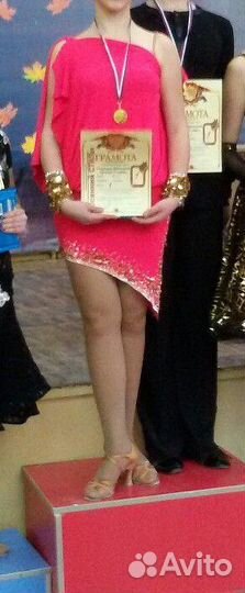 Платье для бальных танцев