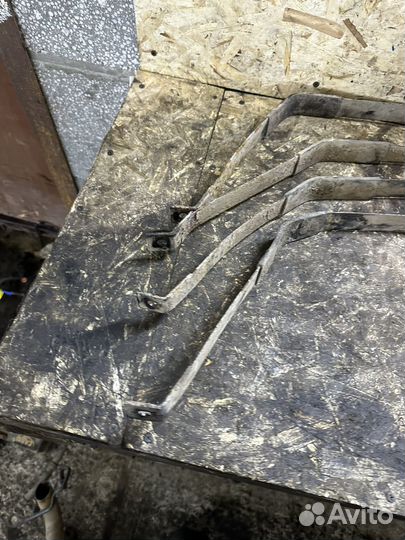 Кронштейн,Крепление бака Hyundai Elantra HD 4