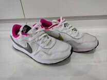 Кроссовки nike женские