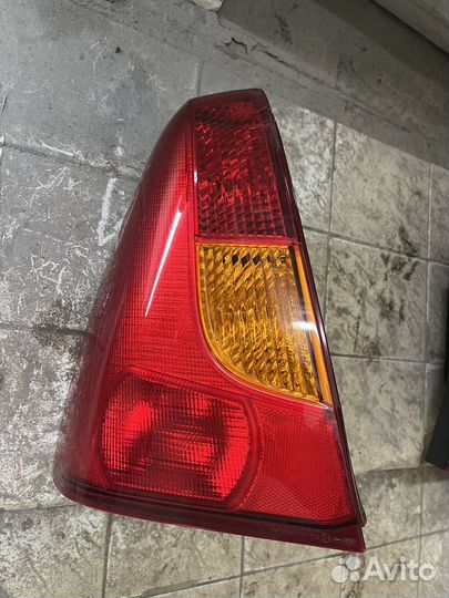 Задняя фара на renault logan 1