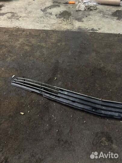 Решётка улыбка Audi 100 c3