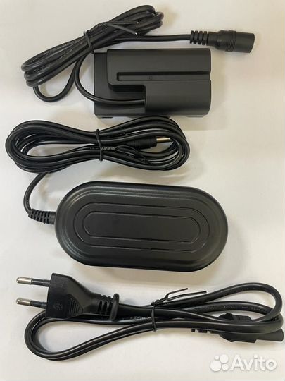 Сетевой адаптер F550 для камер Sony