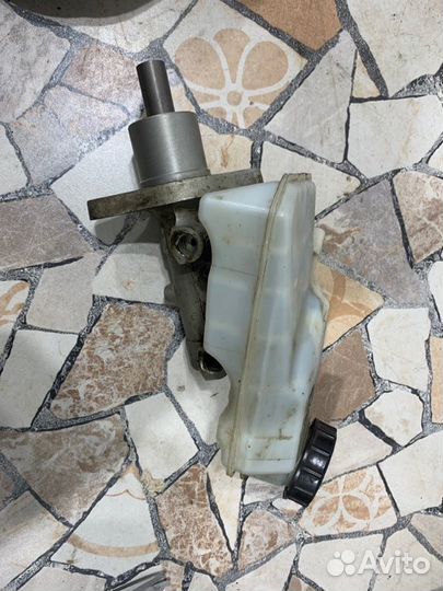 Главный тормозной цилиндр Ford Focus хэтчбэк 1.6