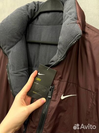 Зимняя куртка Nike