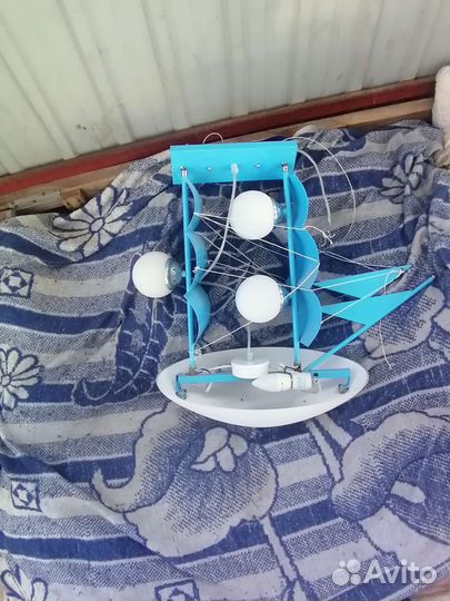 Люстра потолочная новая