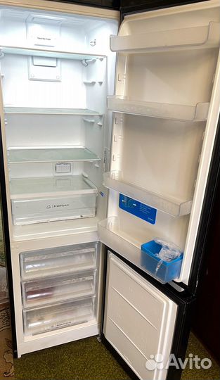 Холодильник Indesit ITS 5200 B