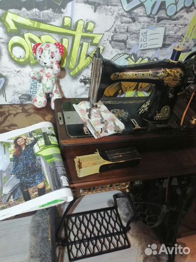Швейная машина Singer