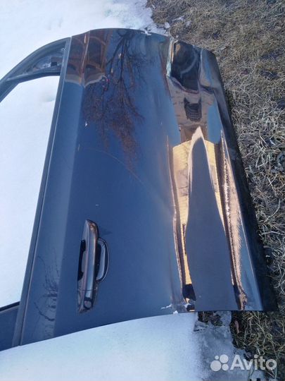 Volkswagen Golf 6 дверь правая с дефектом