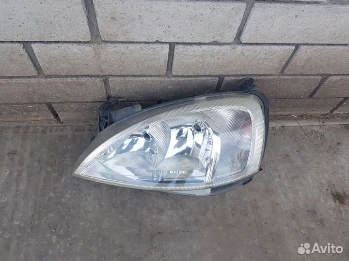 Фара для Opel Corsa